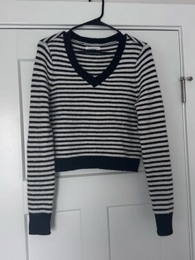 American Eagle Outfitters Black and White Striped V-Neck Sweater